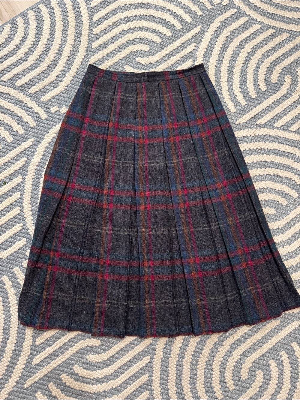 Vintage 70s 80s F.A. Chatta 100% Wool Plaid Pleated Midi Skirt USA Size 12